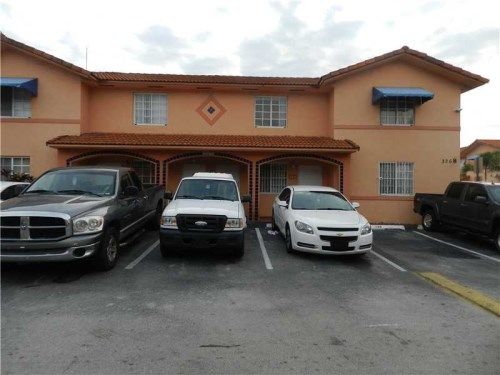 3268 W 70 ST # 202, Hialeah, FL 33018