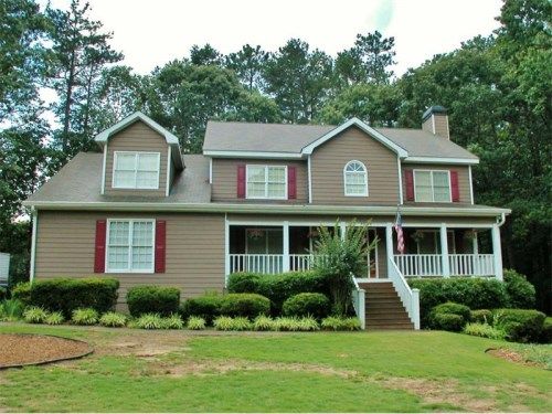 1041 Winnbrook Drive, Dacula, GA 30019