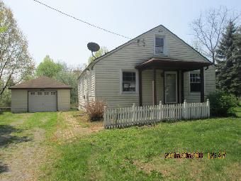 2059 Glacier Rd, New Springfield, OH 44443