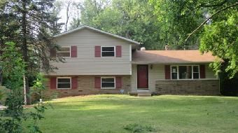 5636 Laurel Hall Dr, Indianapolis, IN 46226