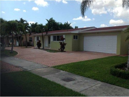 8280 W 14 AV, Hialeah, FL 33014