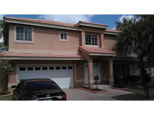 8733 NW 189 TE, Hialeah, FL 33018