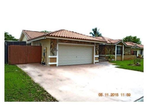 20033 NW 65, Hialeah, FL 33015