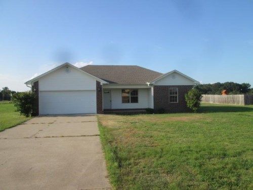 150 Loyd Henderson Rd, Beebe, AR 72012