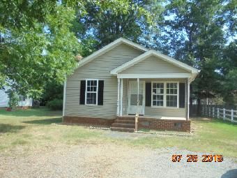 310 East Gilbreath St, Graham, NC 27253