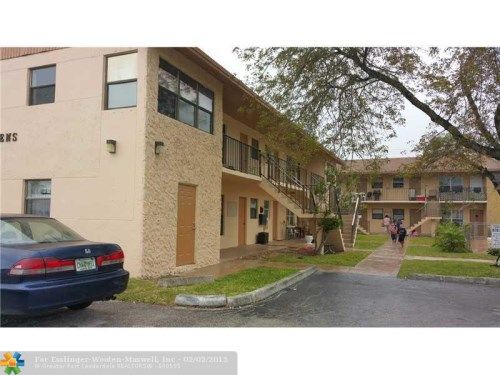 2240 VAN BUREN ST # 4, Hollywood, FL 33020