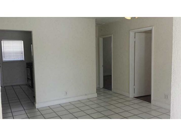 5296 NW 1 AV, Fort Lauderdale, FL 33309