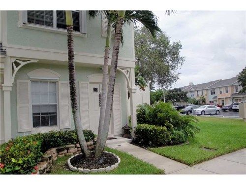 12 WHITEHEAD CR # 12, Fort Lauderdale, FL 33326