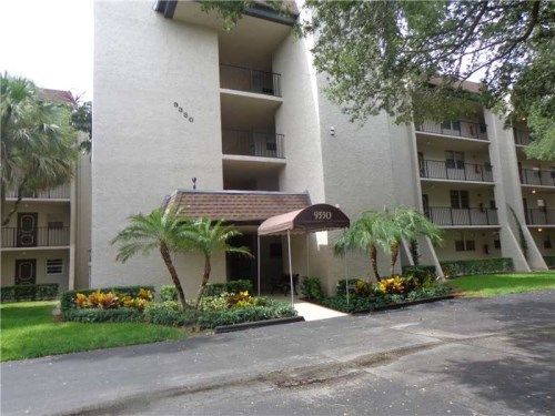 9330 LAGOON PL # 305, Fort Lauderdale, FL 33324