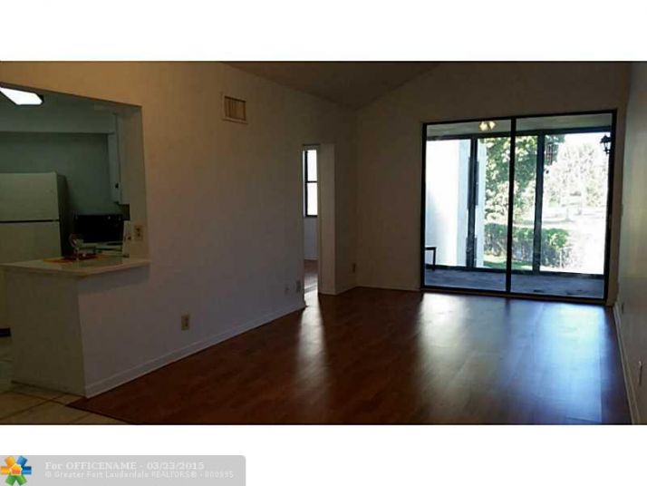 213 LAKE POINTE DR # 208, Fort Lauderdale, FL 33309