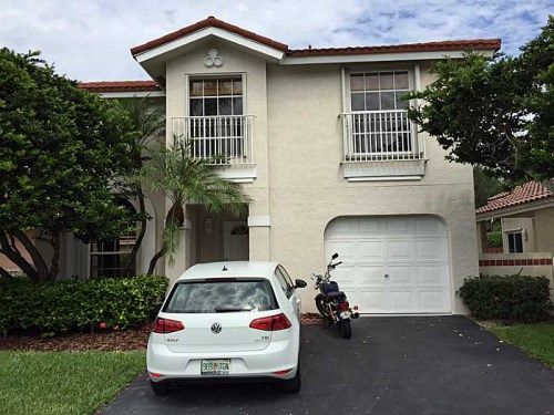 1322 SEAGRAPE CR # 1322, Fort Lauderdale, FL 33326