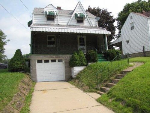 3139 Primrose Ln, Natrona Heights, PA 15065