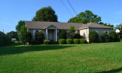 44 Sanders Rd, Humboldt, TN 38343