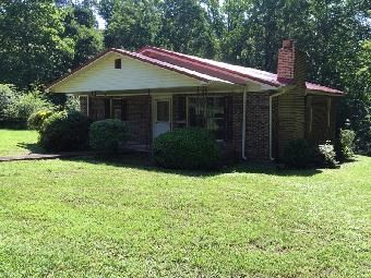 1725 Center Point Rd S, Reagan, TN 38368