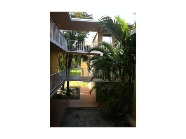 4215 N UNIVERSITY DR # 207, Fort Lauderdale, FL 33351