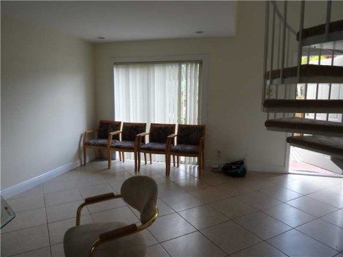 3671 NW 95 TE # 1402, Fort Lauderdale, FL 33351