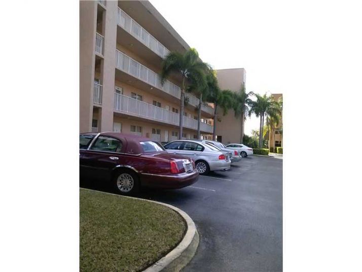 2607 NW 104 AV # 205, Fort Lauderdale, FL 33322