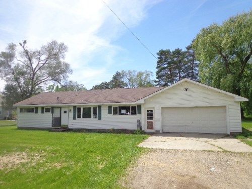 618 S Jeffery Ave, Ithaca, MI 48847