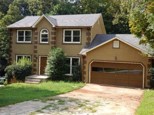 2051 Hunters Cove Drive, Lawrenceville, GA 30044