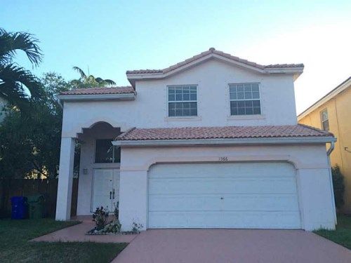 1566 SW 105 AV, Hollywood, FL 33025