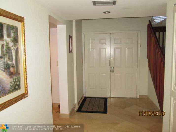 141 SW 96 TE # 207, Fort Lauderdale, FL 33324