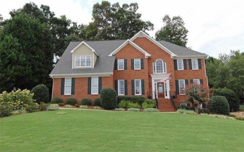 1425 Country Lake Drive, Lilburn, GA 30047