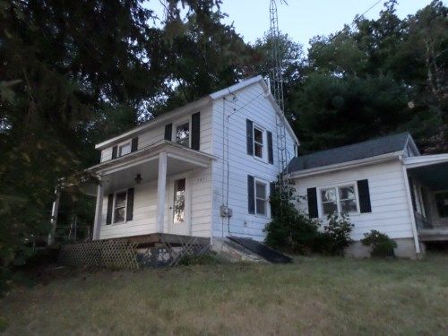 3651 Carlisle Rd, Gardners, PA 17324