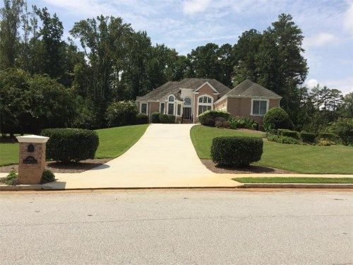 1369 Greenridge Trail, Lithonia, GA 30058