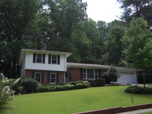 6585 Wright Circle, Atlanta, GA 30328