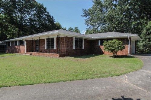 394 Fayetteville Road, Fairburn, GA 30213