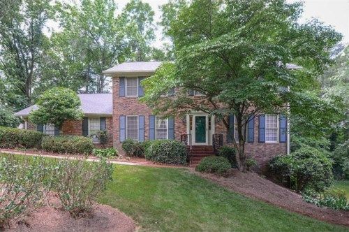 5068 Vernon Oaks Drive, Atlanta, GA 30338