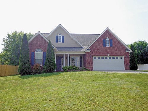 430 Merritt Rd, Maryville, TN 37804