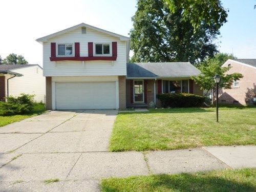 32747 Hiveley St, Westland, MI 48186