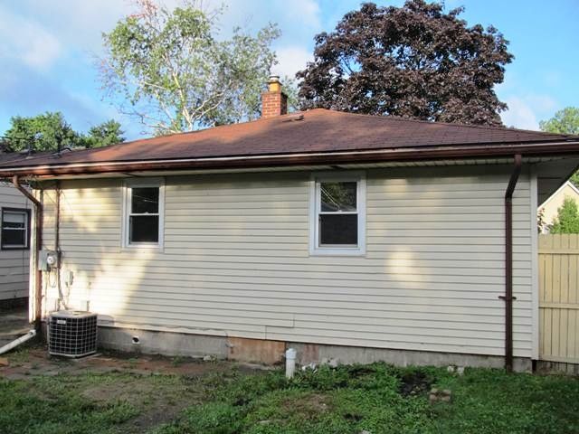 5979 Jackson Street, Taylor, MI 48180