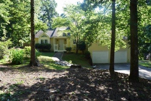 5840 Swan Walk, Buford, GA 30518