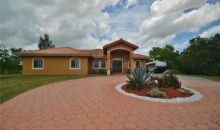 14499 SW 48 ct Hollywood, FL 33027