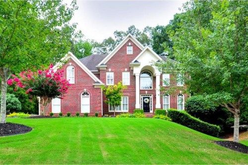 6015 Tangletree Drive, Roswell, GA 30075