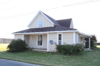 510 S 3rd St, Flora, IN 46929