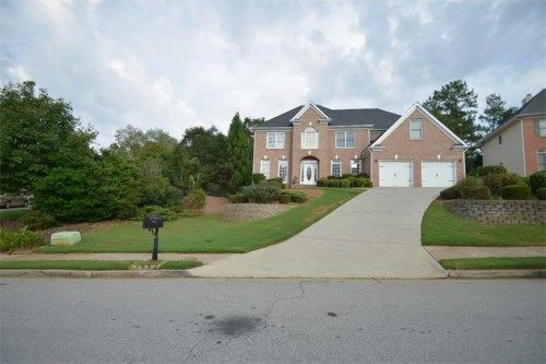 4050 Regal Oaks Drive, Suwanee, GA 30024