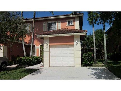 1201 NW 100 AV # 8, Hollywood, FL 33024