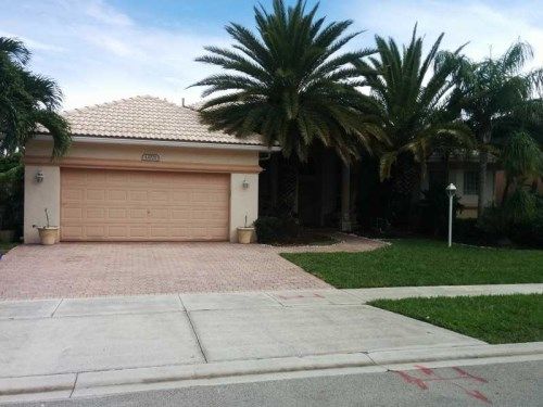 13771 NW 23 ST, Hollywood, FL 33028