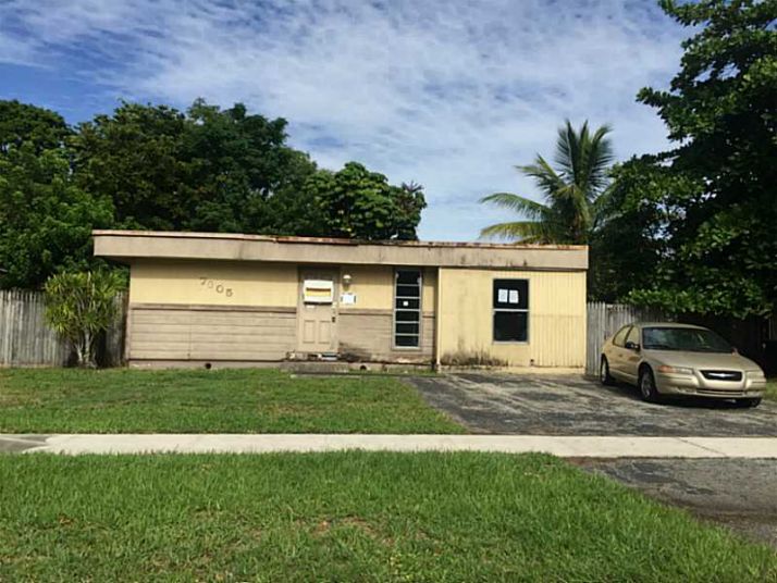 7805 NW 74 TE, Fort Lauderdale, FL 33321