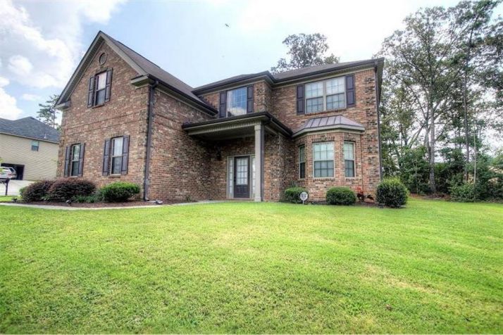 7938 The Lakes Drive, Fairburn, GA 30213