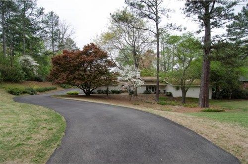 4164 Paran Pines Drive Nw, Atlanta, GA 30327