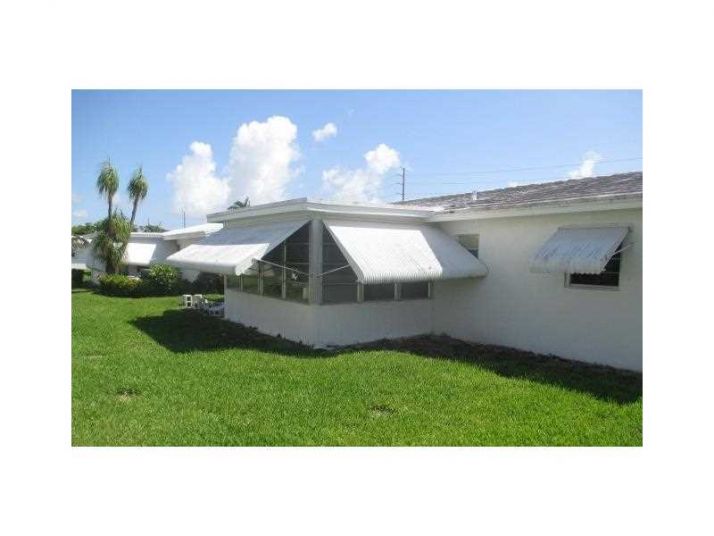 109 SW 8 PL, Boynton Beach, FL 33426