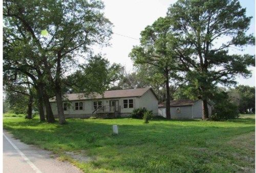 311 C St, Deepwater, MO 64740