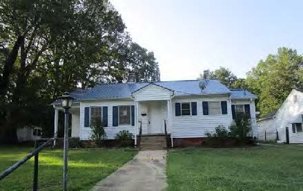 107 Owings St, Laurens, SC 29360