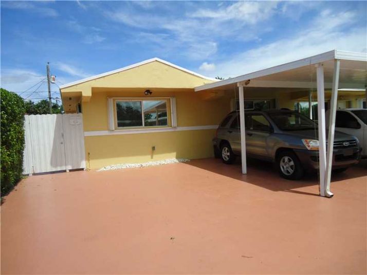 5349 W 14 CT, Hialeah, FL 33012