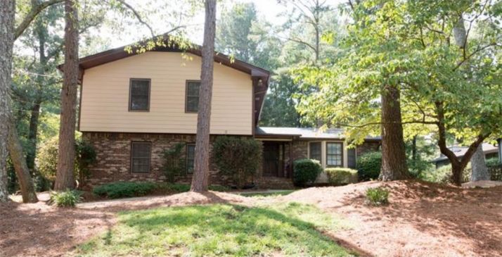 790 Lost Creek Circle, Stone Mountain, GA 30088