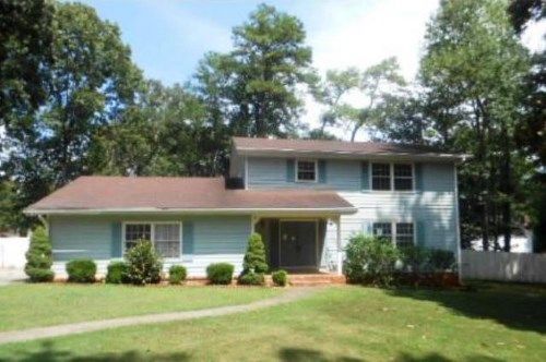 527 Winchester Drive Sw, Marietta, GA 30008